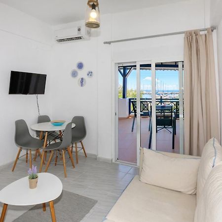 شقة Nikiti Seafront Blue المظهر الخارجي الصورة