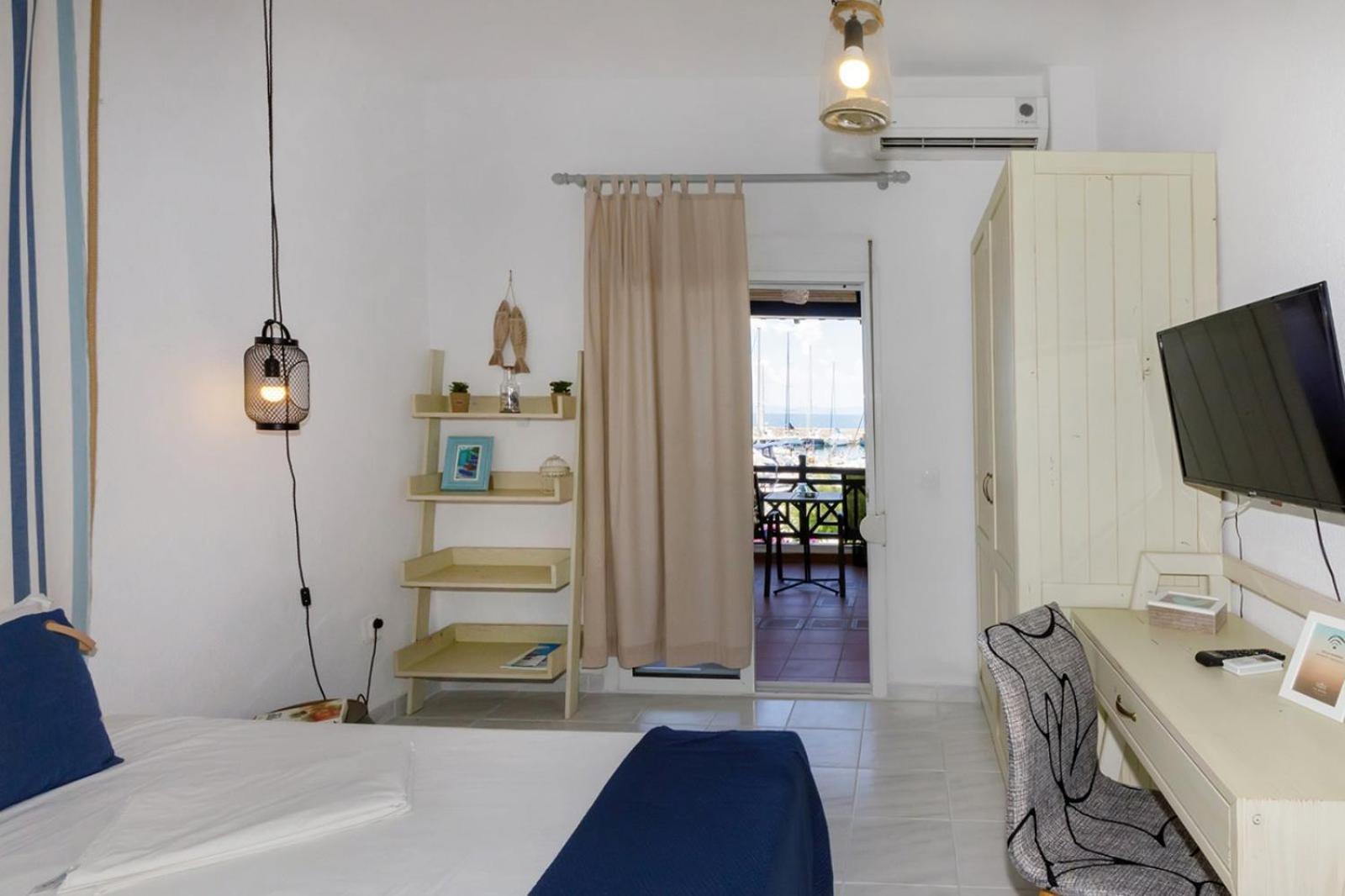 شقة Nikiti Seafront Blue المظهر الخارجي الصورة